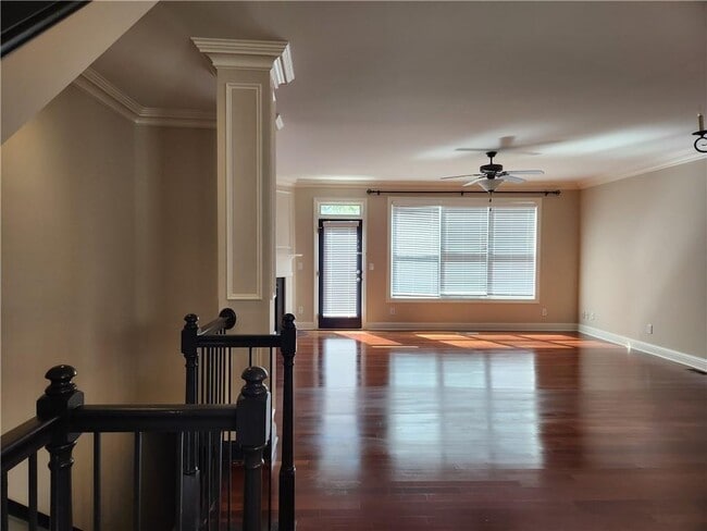 Building Photo - 5708 Pine Oak Dr NW
