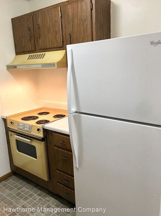 Building Photo - 3400 Balboa Ln