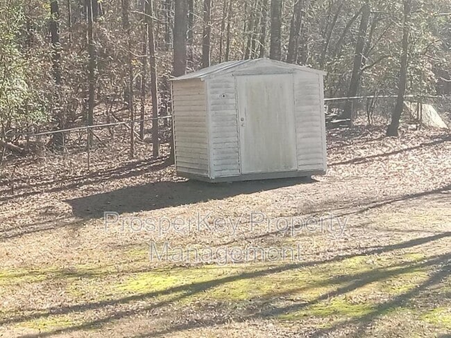 Building Photo - 1100 43rd Ct