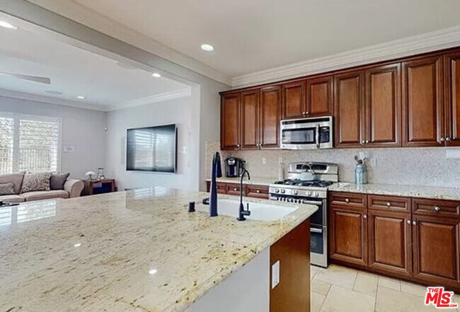 Building Photo - 19320 Carranza Ln