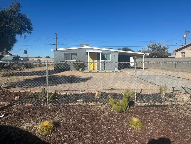 Building Photo - 174 W Borrego St