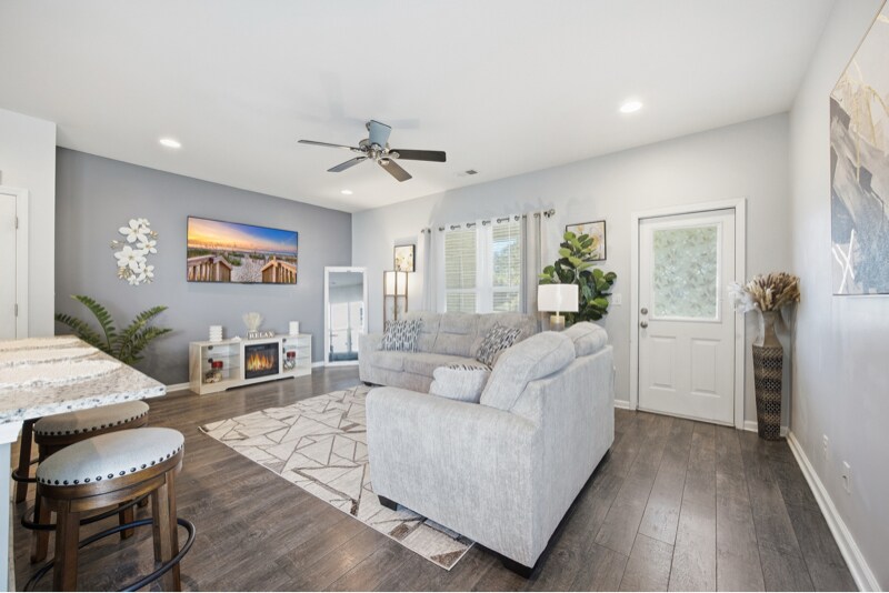 Building Photo - 173 Olde Towne Way