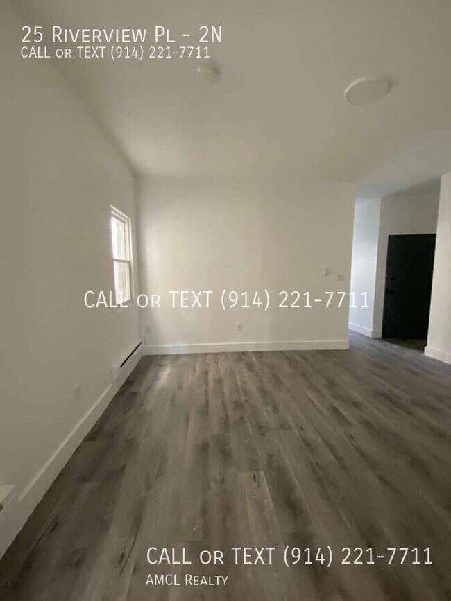 Building Photo - 25 Riverview Pl