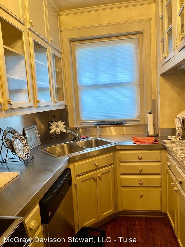 Building Photo - 1 br, 1 bath House - 1500 S Frisco Ave Uni...