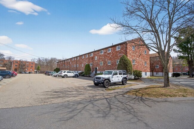 Building Photo - 20 Westgate Rd