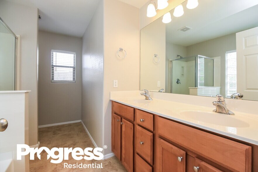 Building Photo - 4439 W Burgess Ln