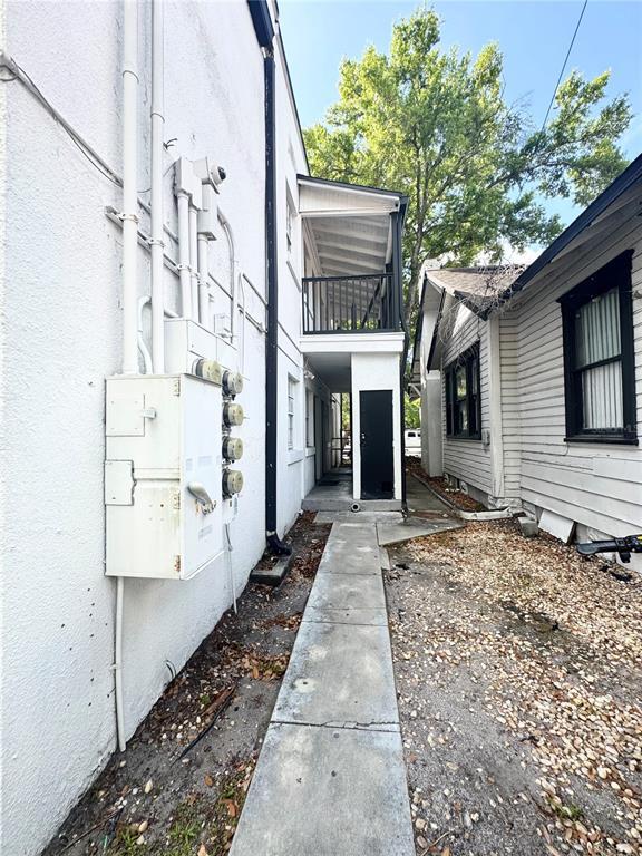 Building Photo - 704 Cordova Dr