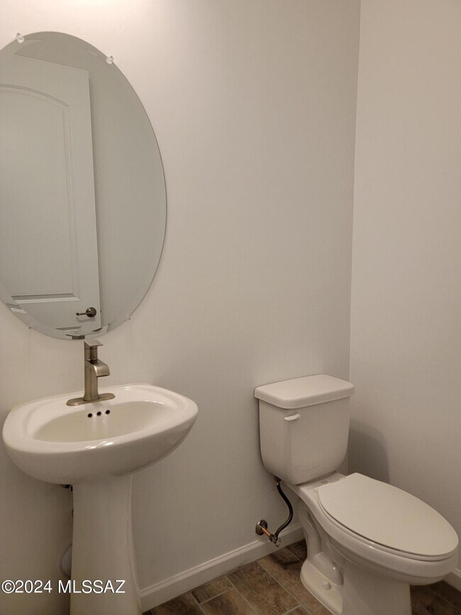 Building Photo - 5595 S Adero Cyn Trl
