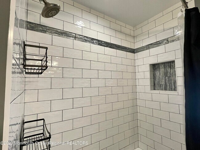 Building Photo - 1414 Treeneedle Rd