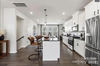 Building Photo - 2306 Donnelly Hls Ln