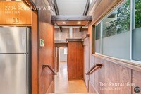 Building Photo - 2234 Ronda Vista Dr