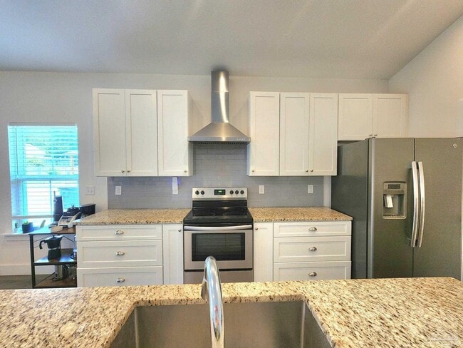 Building Photo - 1829 N 8th Ave