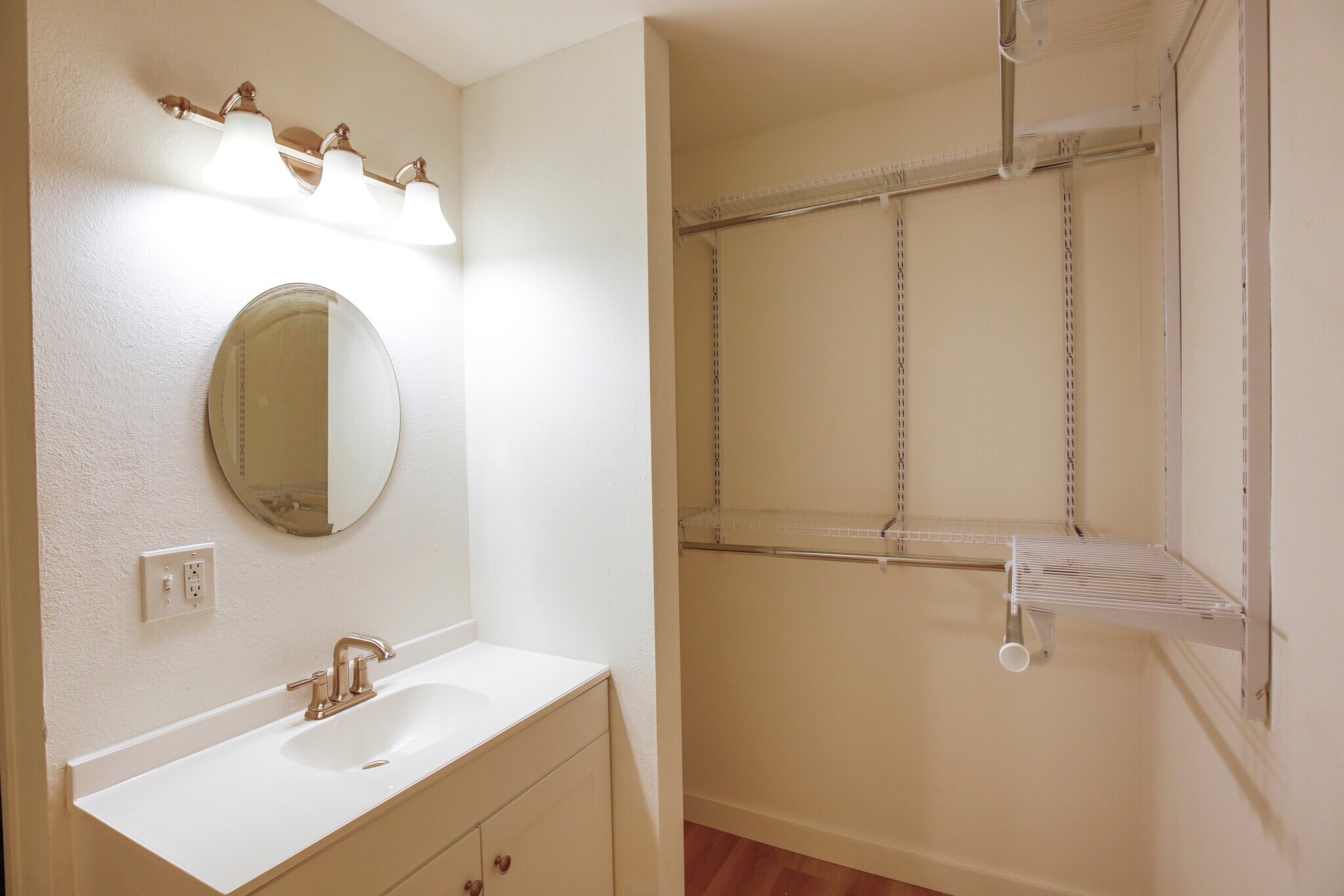 Building Photo - 3120 Corona Trl