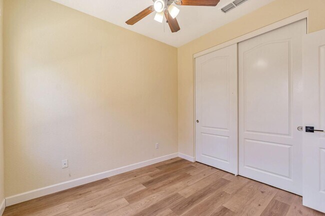 Building Photo - 2678 Deerwood Dr