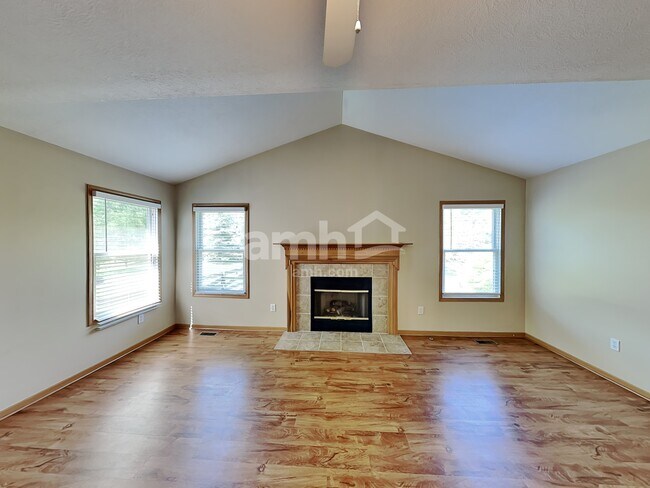 Building Photo - 2395 Featherwood Drive