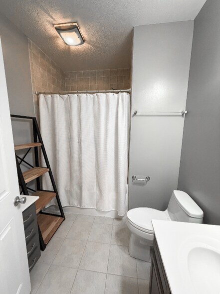 Building Photo - 1469 Royal Reserve Way