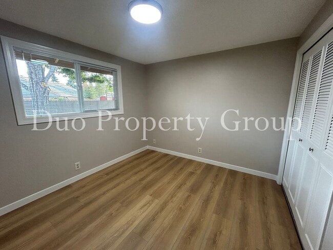 Building Photo - Updated West Eugene Home