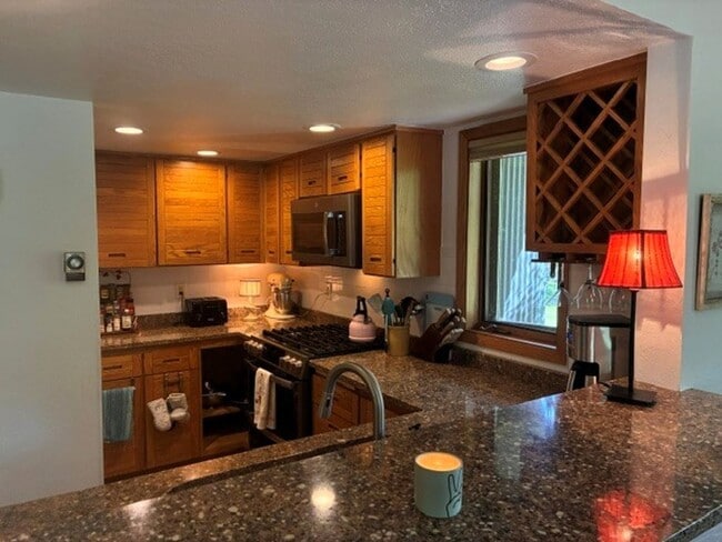 Building Photo - 1653 Oro Grande Dr