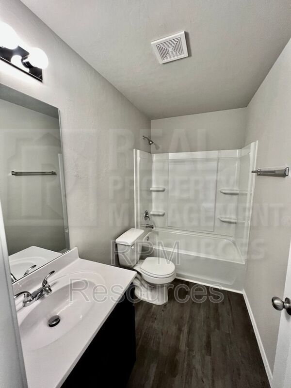 Building Photo - 10429 NW 19th St