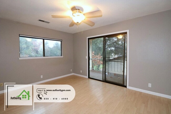 Building Photo - 1232 Hawthorne Ave