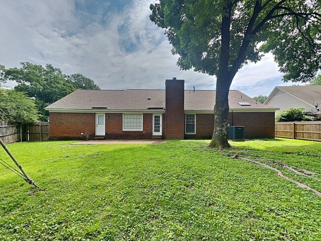 Building Photo - 711 Cedar Brake Dr