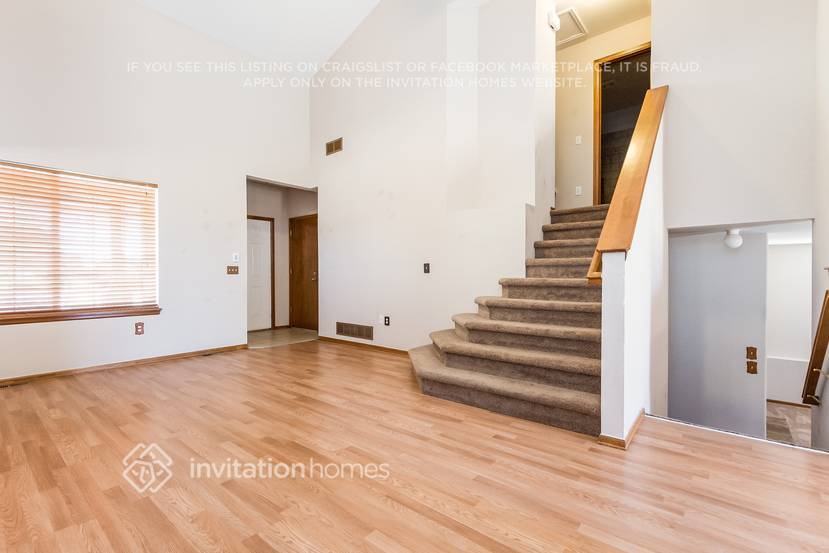 Building Photo - 21731 E Kent Dr