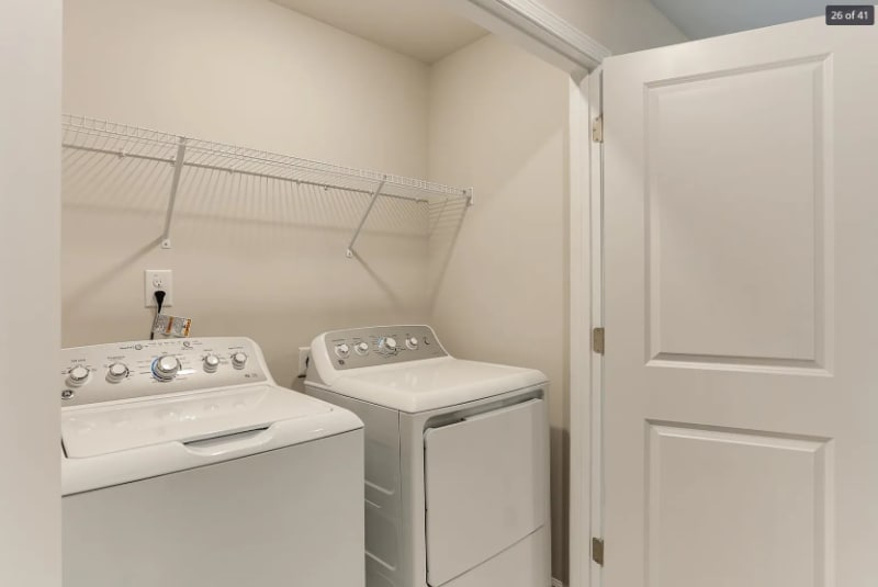 Building Photo - 304 Leland Crst Dr