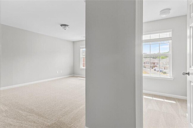 Building Photo - 5612 Moresby Ct