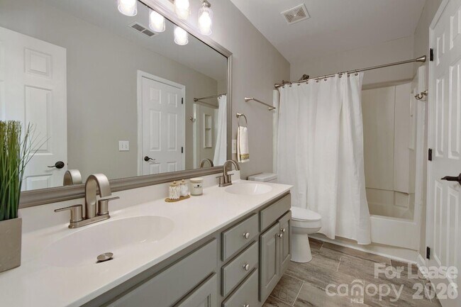 Building Photo - 6520 Red Maple Dr