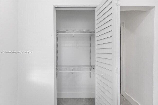 Building Photo - 2320 NW 55th St