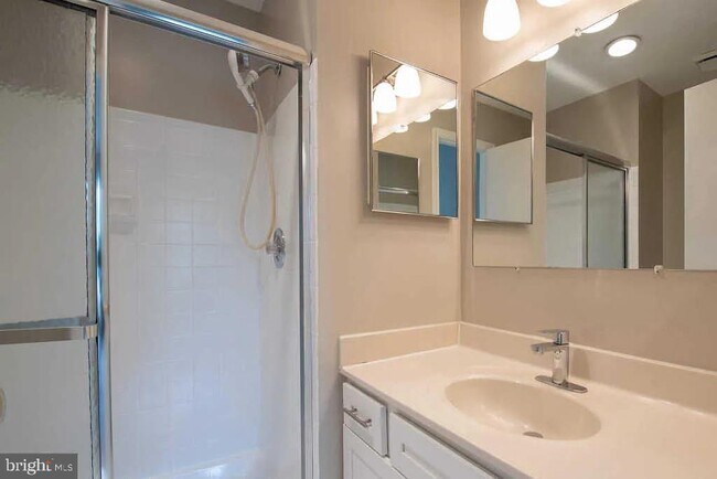 Building Photo - 7066 Solomon Seal Ct