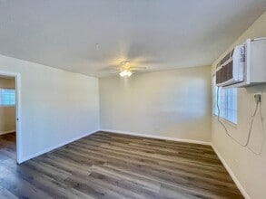 Building Photo - Charming 1-Bedroom Apartment in Prime Van Nuys Location - MOVE IN READY