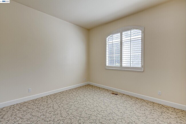 Building Photo - 2779 E Ruby Hill Dr