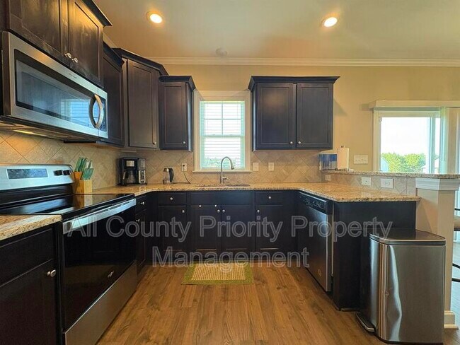 Building Photo - 224 Williamson Pl Dr