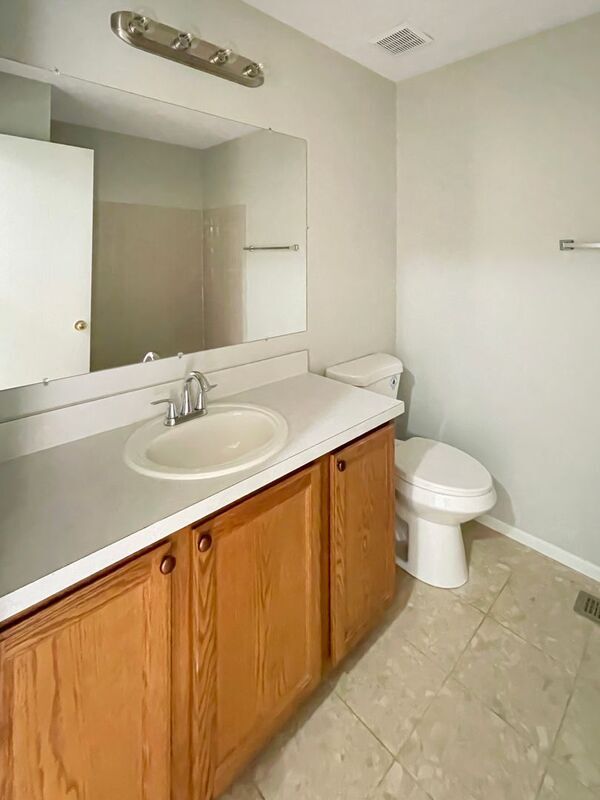 Building Photo - 2423 Rock Creek Ct