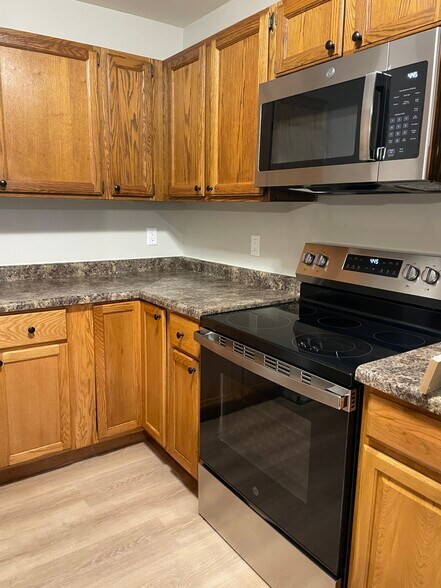 Building Photo - 2931 King James Way