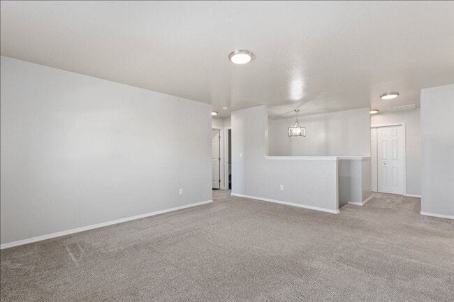 Building Photo - 2044 Kodiak St