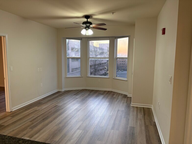 Building Photo - 2665 Prosperity Ave