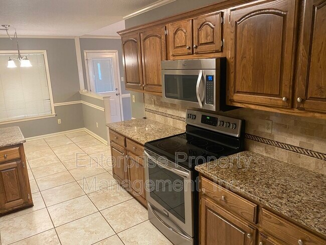 Building Photo - 3840 Charbon Ln