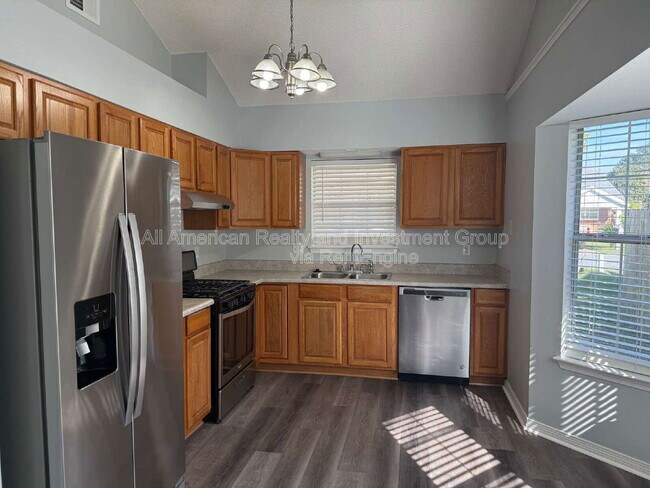 Building Photo - 1922 Heartland Dr