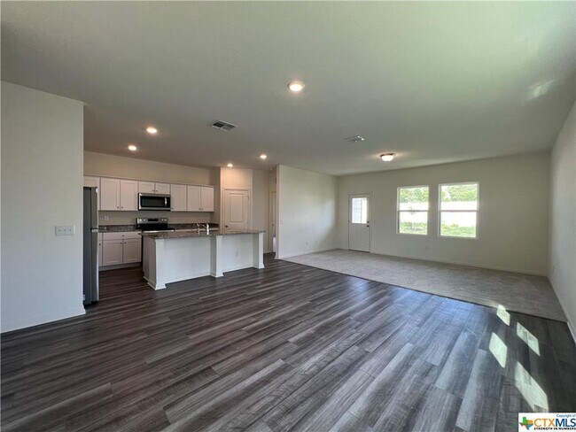 Building Photo - 4918 Jovian