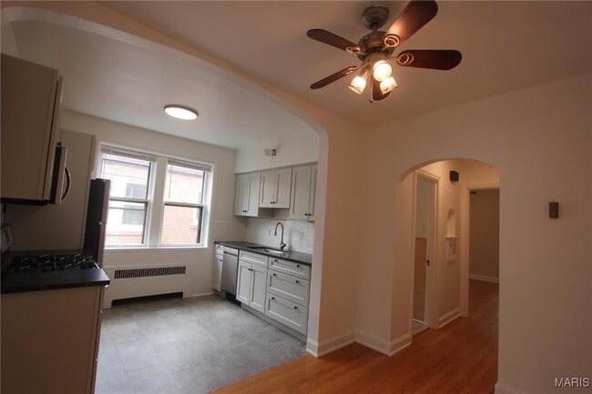 Building Photo - 3963-3965 Fillmore St