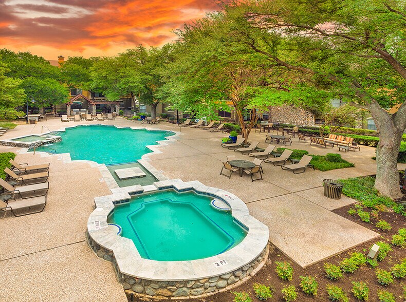 MAA Quarry Oaks 6263 McNeil Dr Austin TX 78729 Apartment Finder