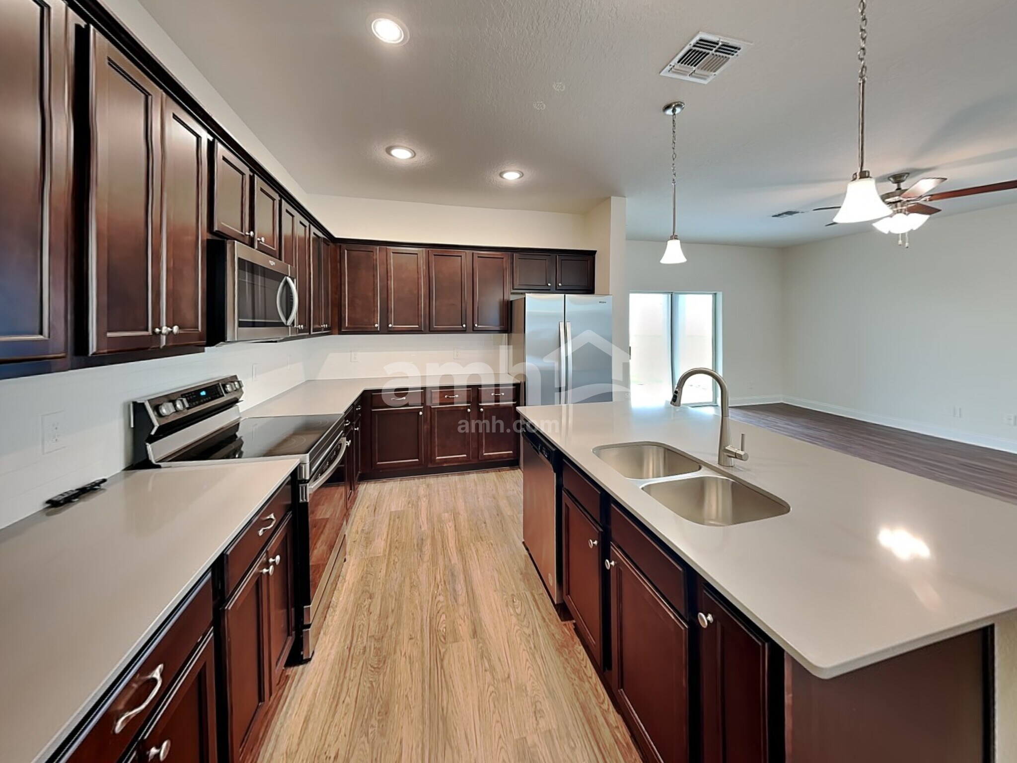 Building Photo - 1038 Summer Stone Lp