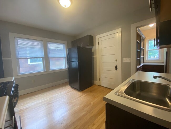 Building Photo - Maryland Upper near UWM