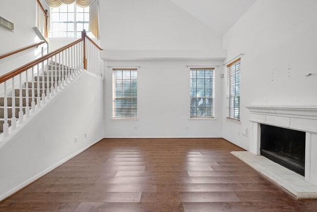 Building Photo - 15903 Timber Chase Dr