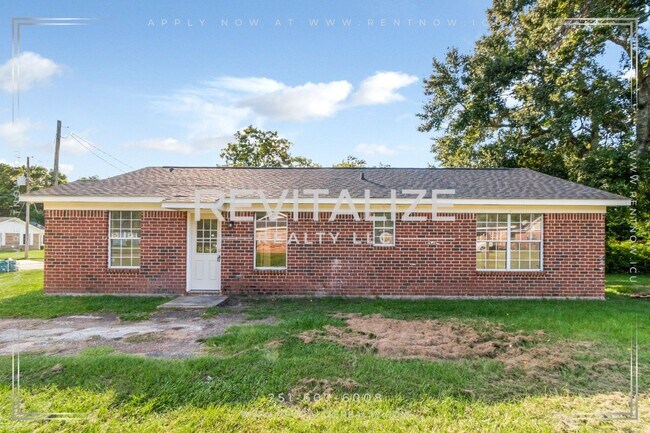 Building Photo - 1066 Bernice Hudson Dr