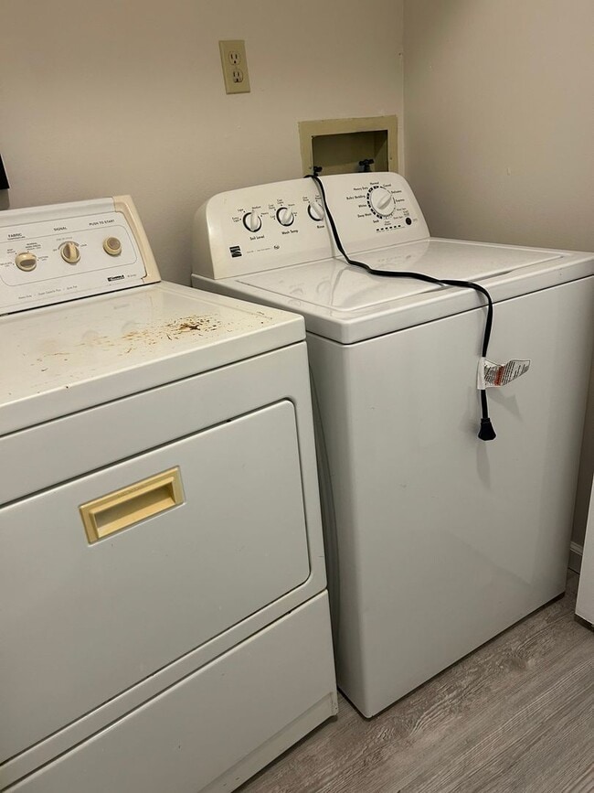 Building Photo - 1123 S 23rd St