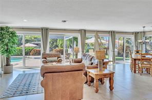 Building Photo - 388 Hibiscus Dr