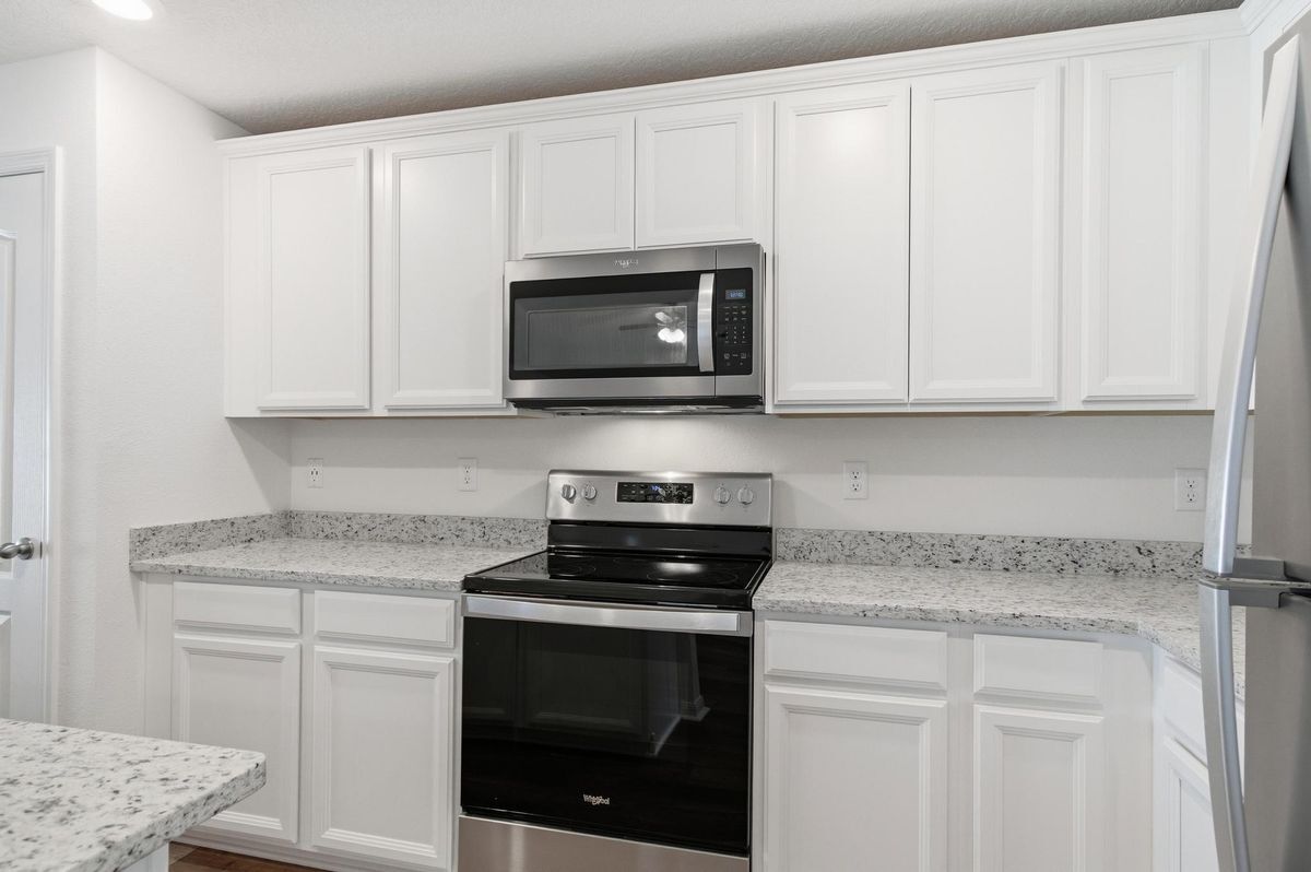 Building Photo - 15 Rivera Ln